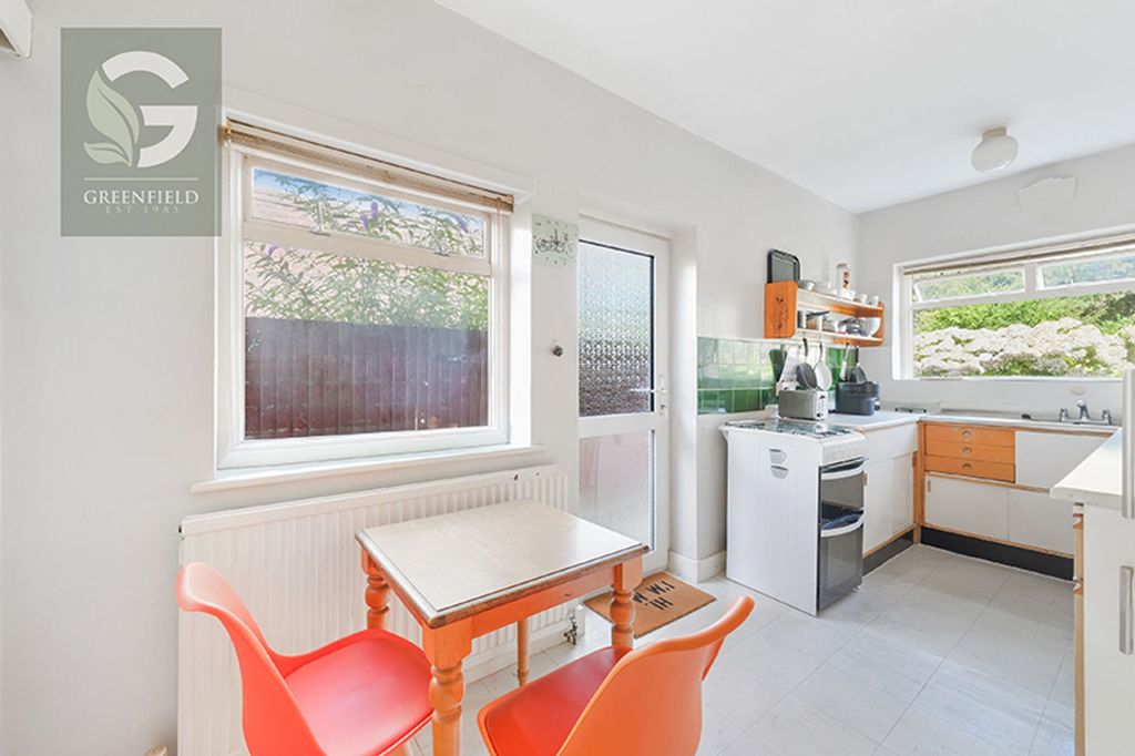 Property photo 3 of 14 Seymour Avenue, East Ewell, Epsom, Surrey, Kt17 2Rs