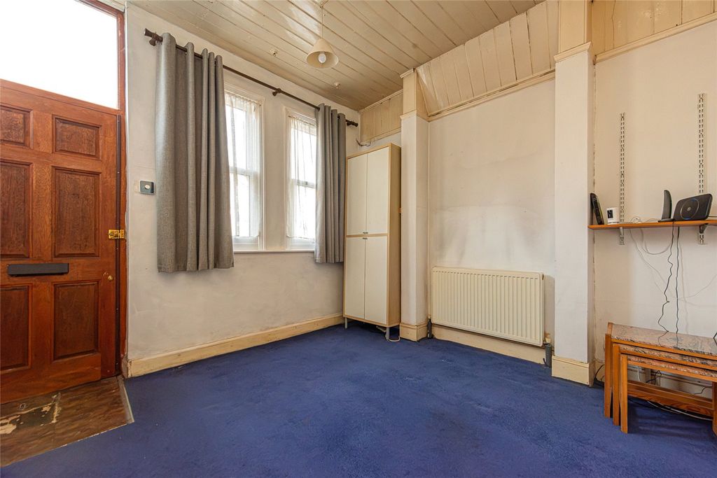 Property photo 2 of 17 Picture No. 02