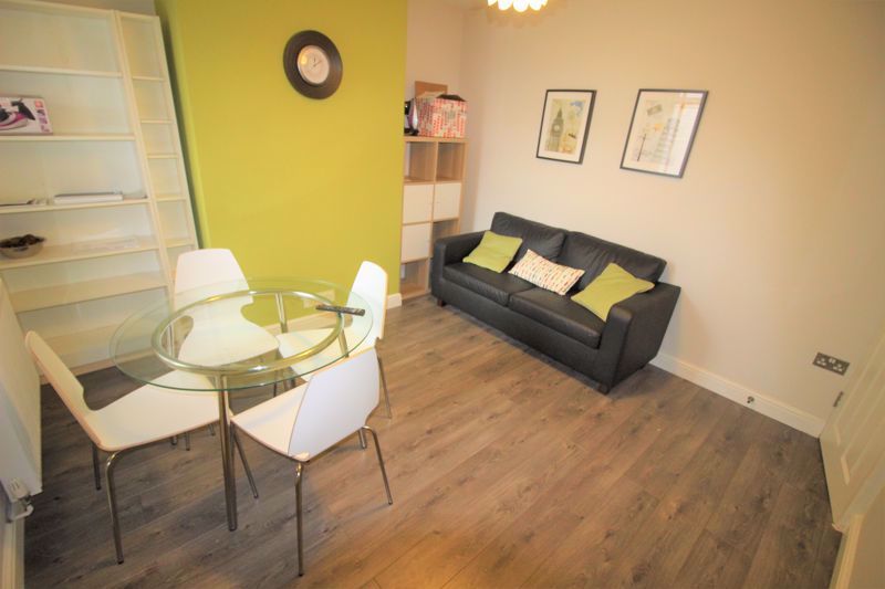 Property photo 2 of 7 Photo 7