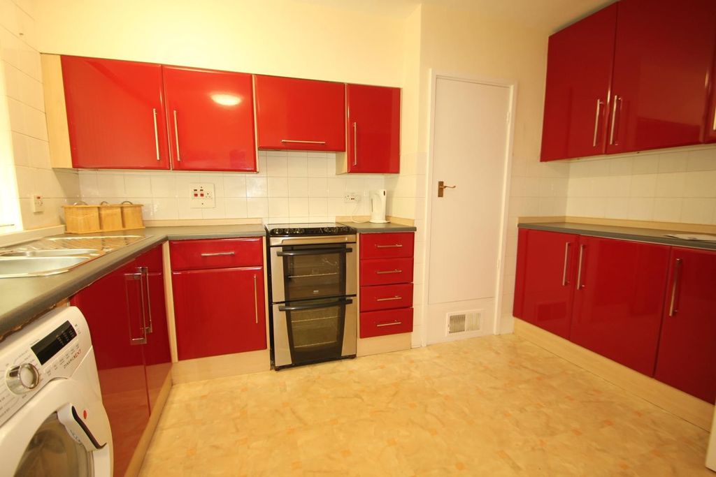 Property photo 1 of 12 4614200