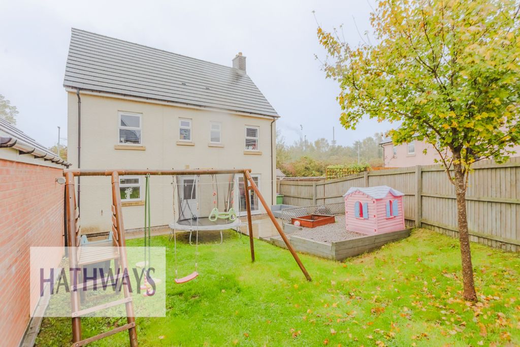 Property photo 3 of 43