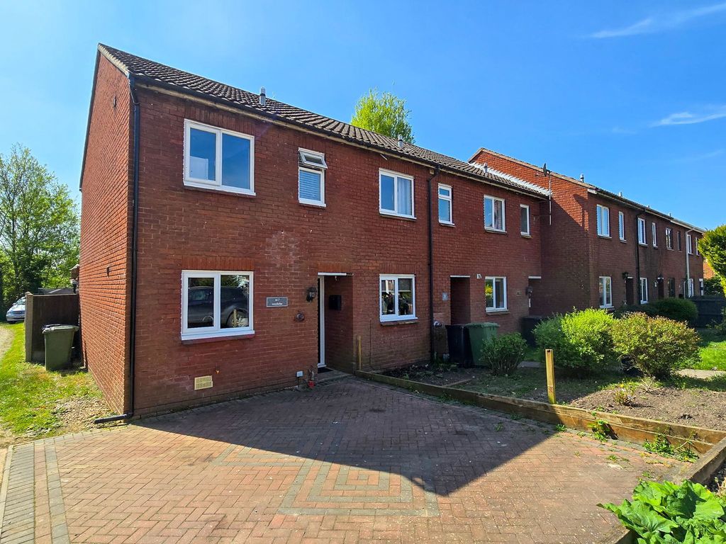 Property photo 2 of 19