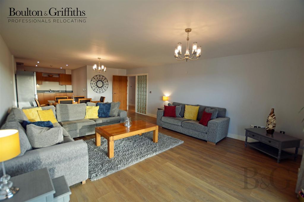 Property photo 1 of 37 Reception