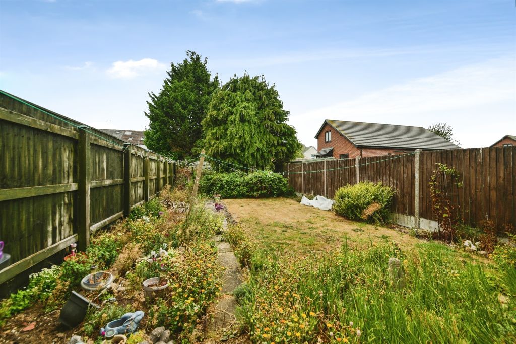Property photo 2 of 18