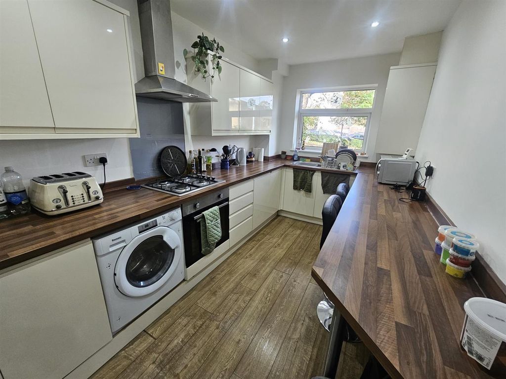 Property photo 1 of 9 1000051230.Jpg