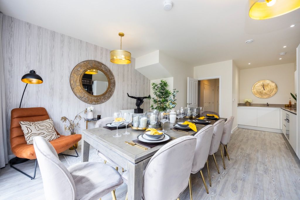 Property photo 2 of 26