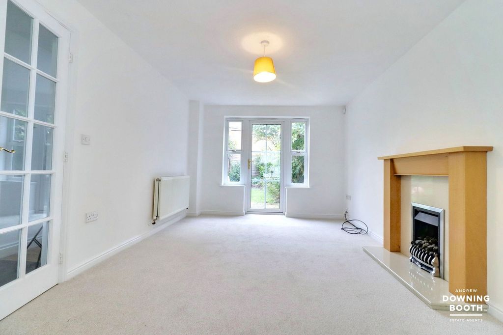 Property photo 3 of 27