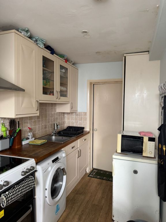 Property photo 2 of 3