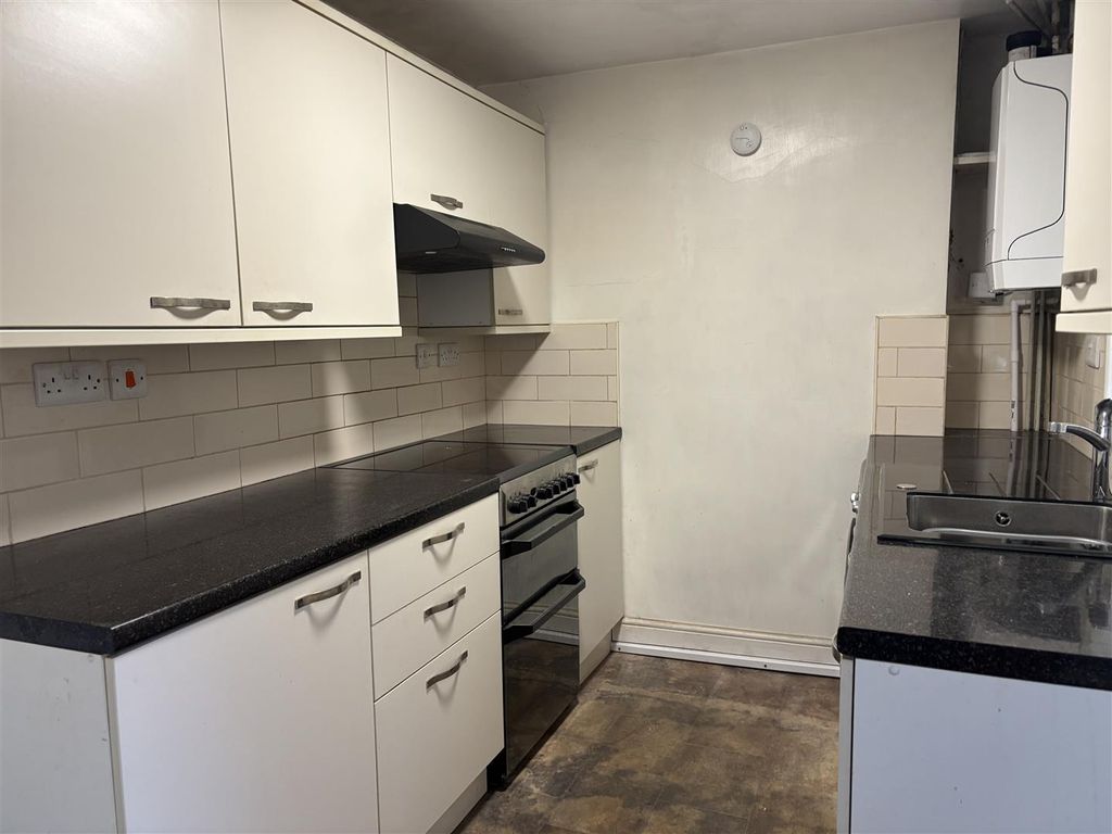 Property photo 2 of 16 Img_2321.Jpg