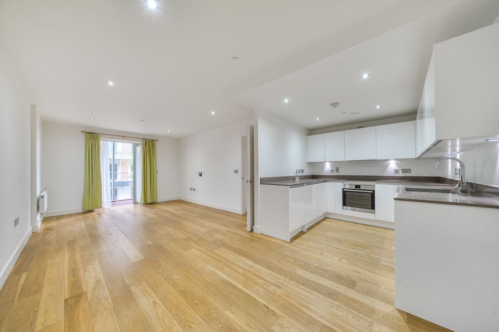 Property photo 2 of 20 Open Plan Living