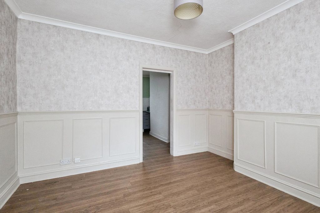 Property photo 2 of 18 Pbox-Img.Jpg