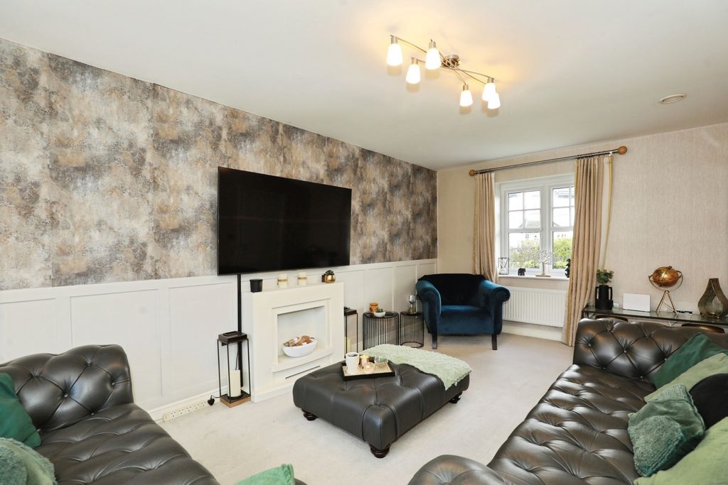 Property photo 3 of 20 Pbox-Img.Jpg