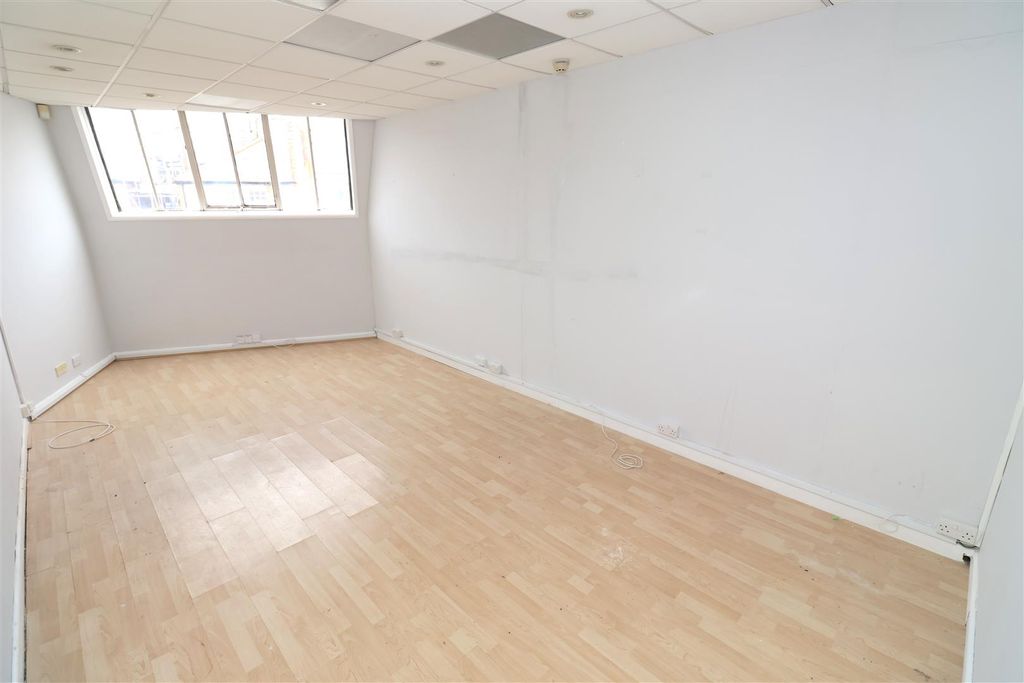 Property photo 3 of 6 Img_0655.Jpg