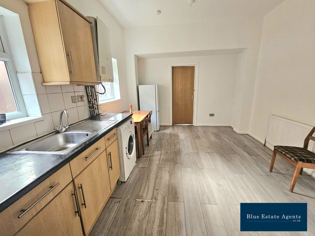 Property photo 1 of 5 Open Plan Kitchen Lounge