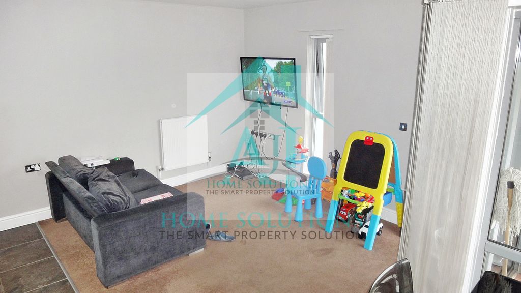 Property photo 3 of 11 Dsc04510 (1)