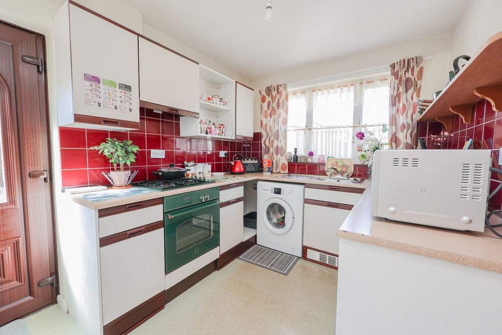 Property photo 3 of 20 5105443