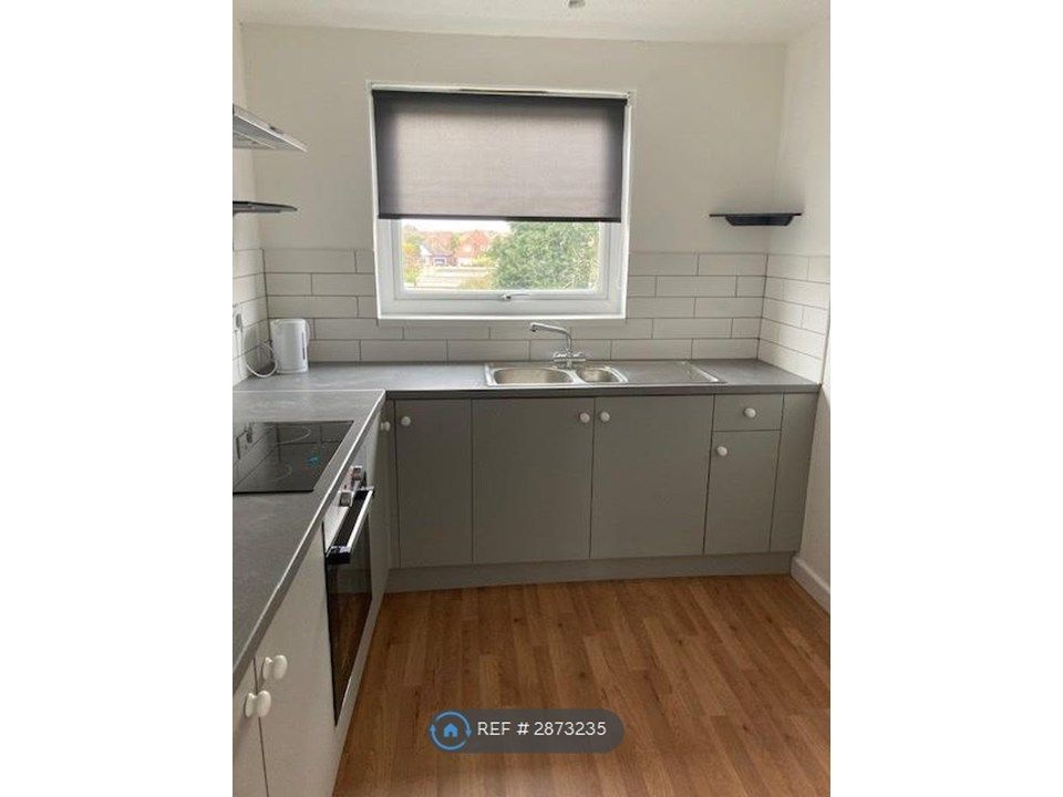 Property photo 2 of 5 Kitchen