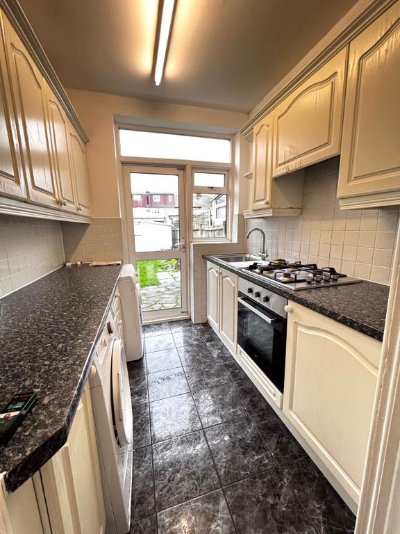 Property photo 2 of 13 Photo 9