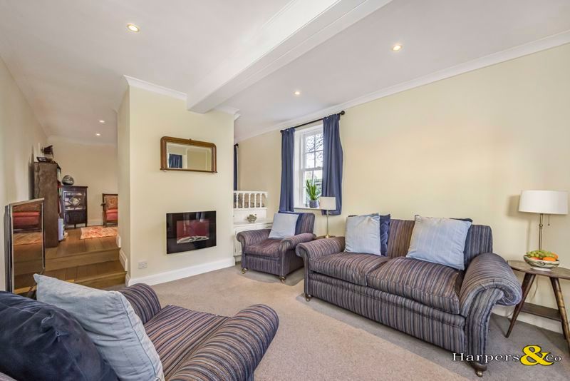 Property photo 3 of 23 Photo 8