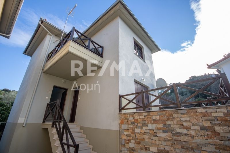 Property photo 1 of 37