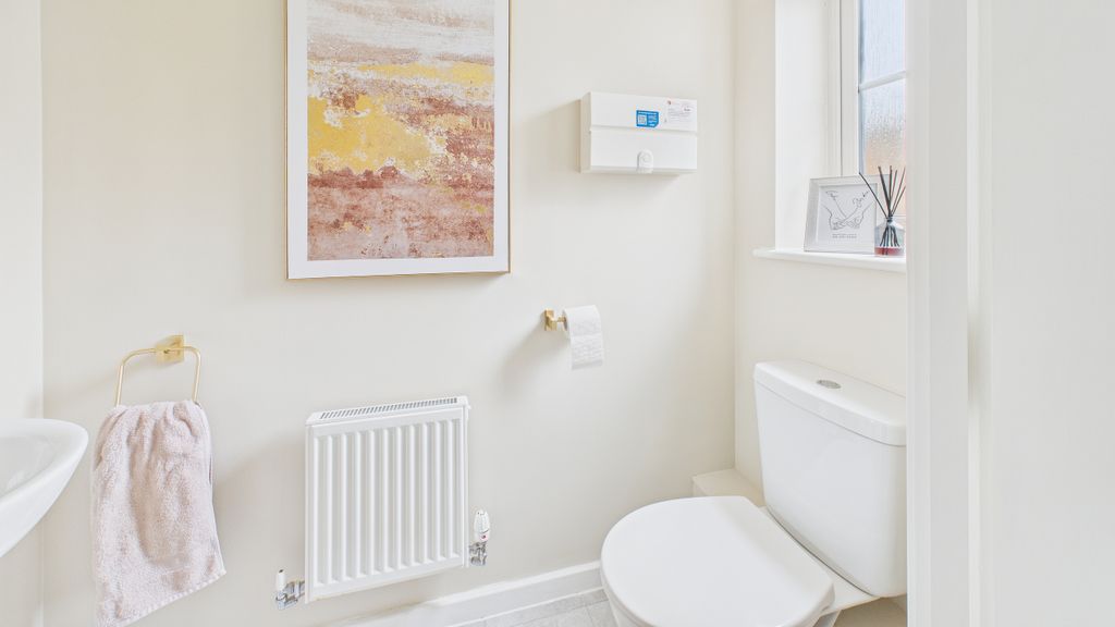 Property photo 2 of 10 Cam04968G0-Pr0096-Still001