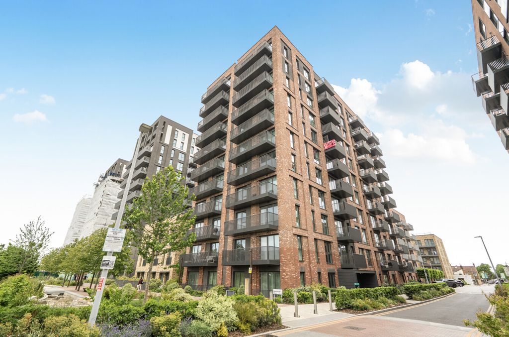 Property photo 1 of 17 1465068-20-6A0Db9...