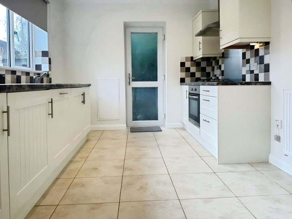 Property photo 3 of 9 Picture No. 23