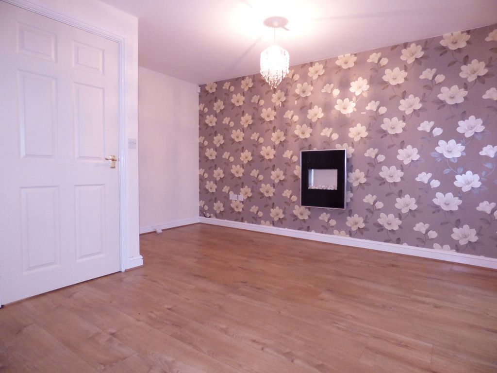Property photo 2 of 8 Picture No. 05
