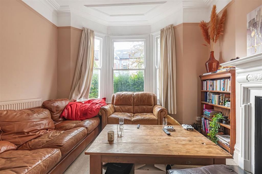 Property photo 2 of 8