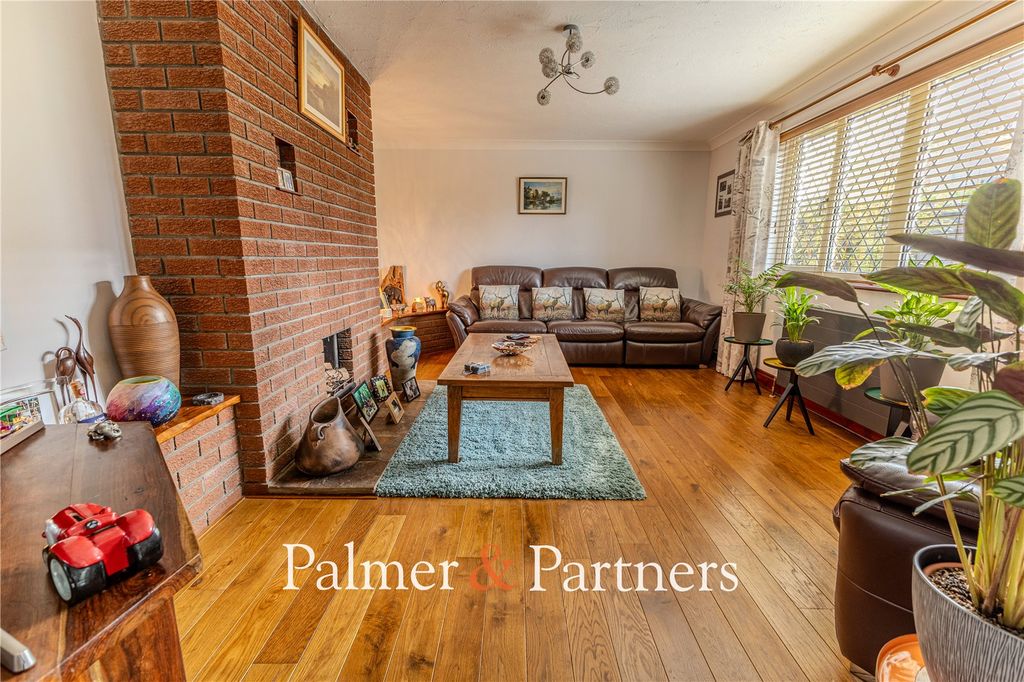 Property photo 3 of 32 Picture No. 03