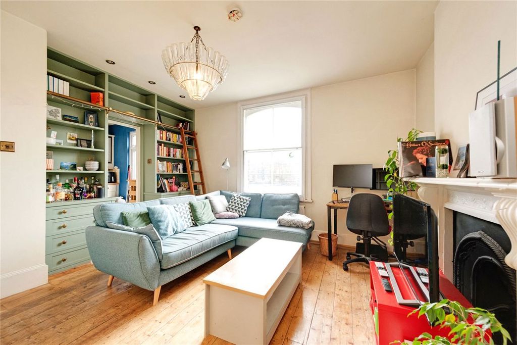 Property photo 2 of 7