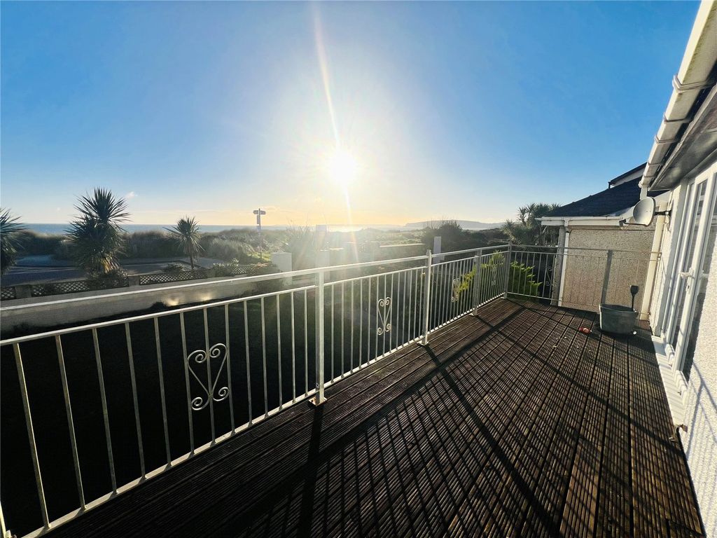 Property photo 3 of 19 Picture No. 18