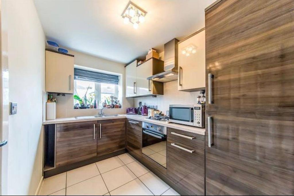 Property photo 3 of 17 Gallery