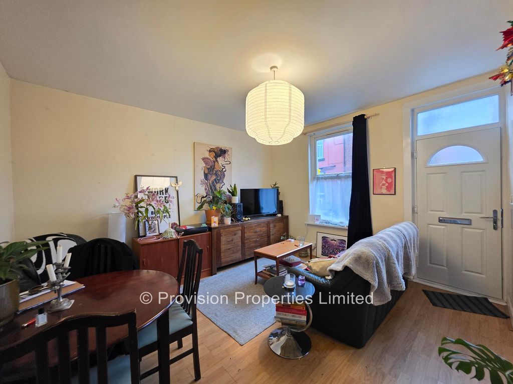 Property photo 1 of 6 Photo