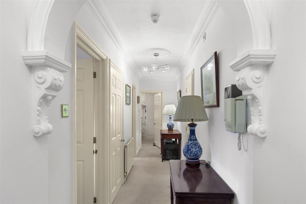 Additional image 9 of 2 bed flat for saleBower Hill, Epping CM16