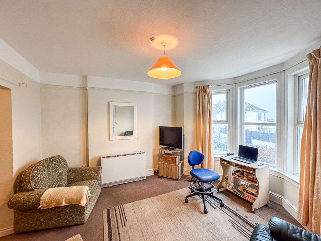 Property photo 3 of 11 Photo 2