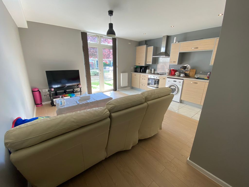 Property photo 2 of 7