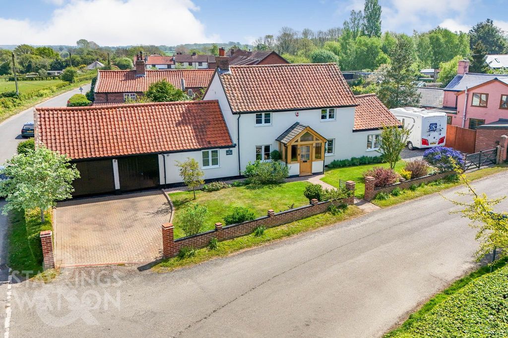 Property photo 1 of 36