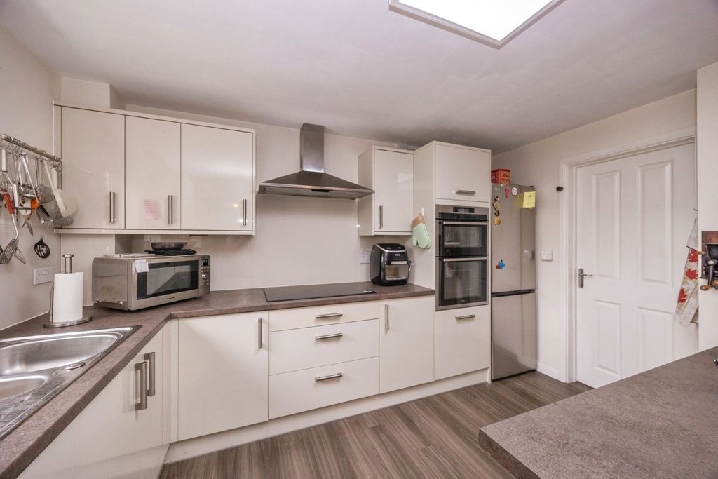 Property photo 3 of 17 Picture No. 05