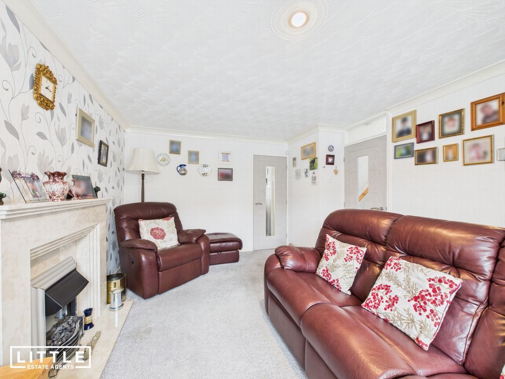 Property photo 3 of 19 Photo 5