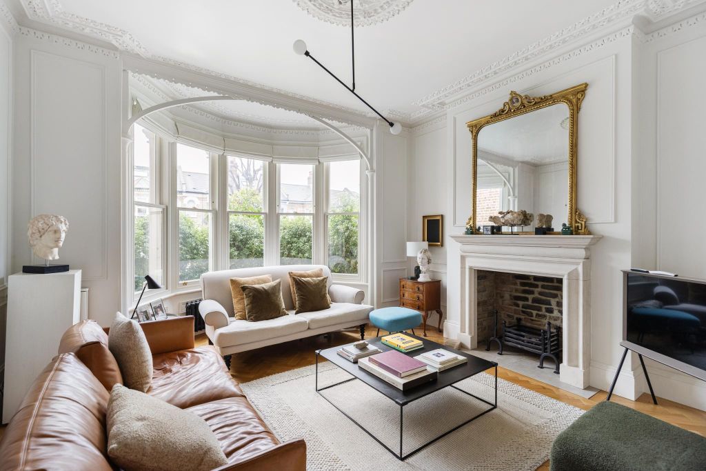 Property photo 3 of 19 Image