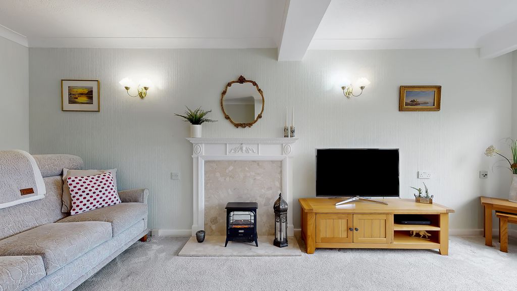 Property photo 3 of 27 34-Print-37 Elphinstone Court_35 - Copy