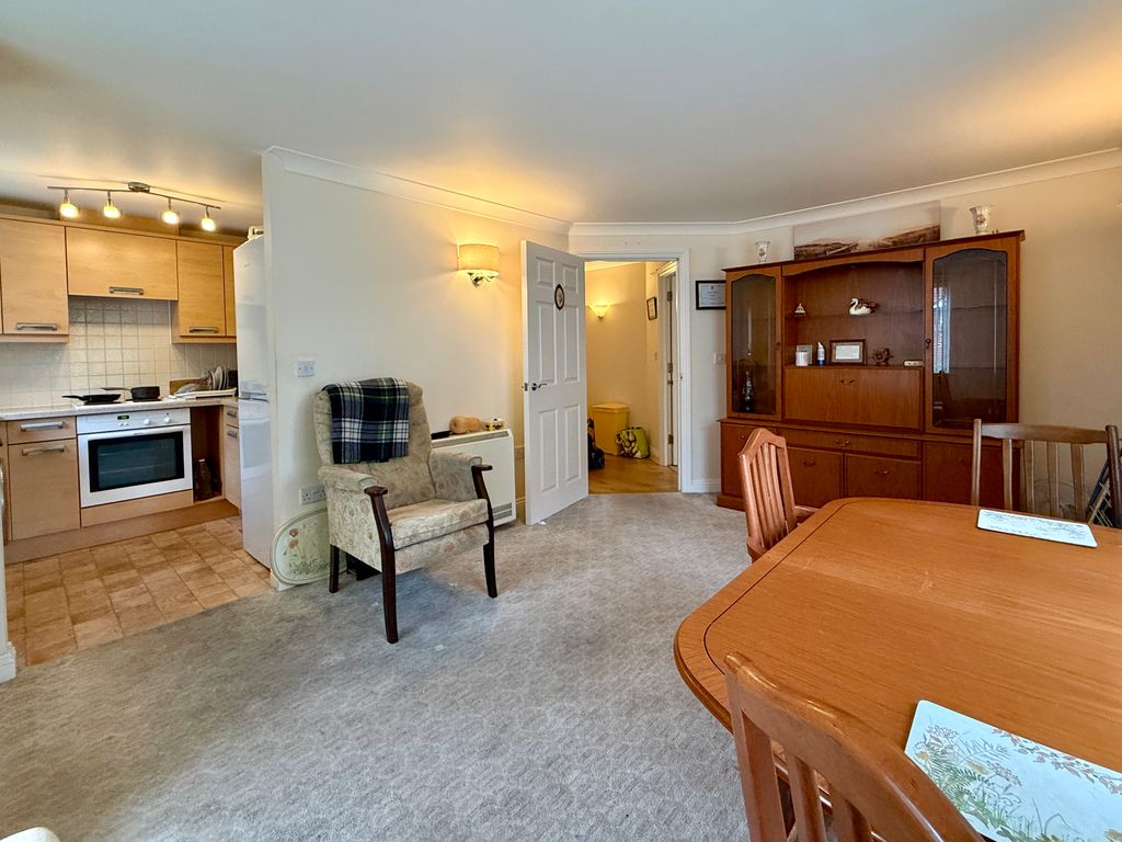 Property photo 3 of 24