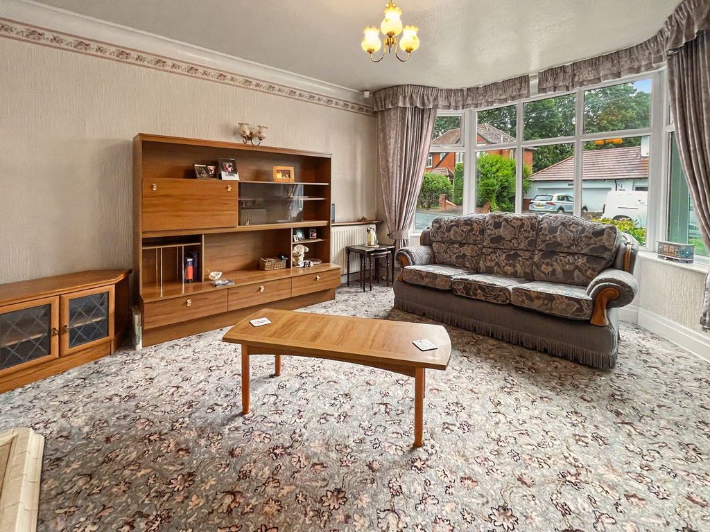 Property photo 2 of 26