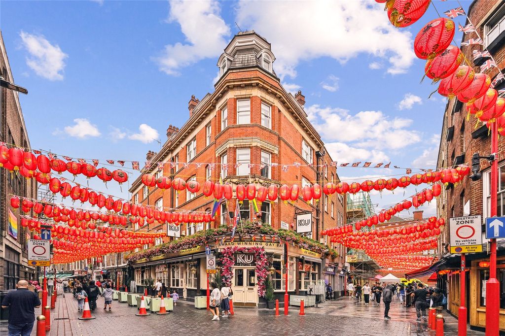 Property photo 2 of 15 Picture No. 03