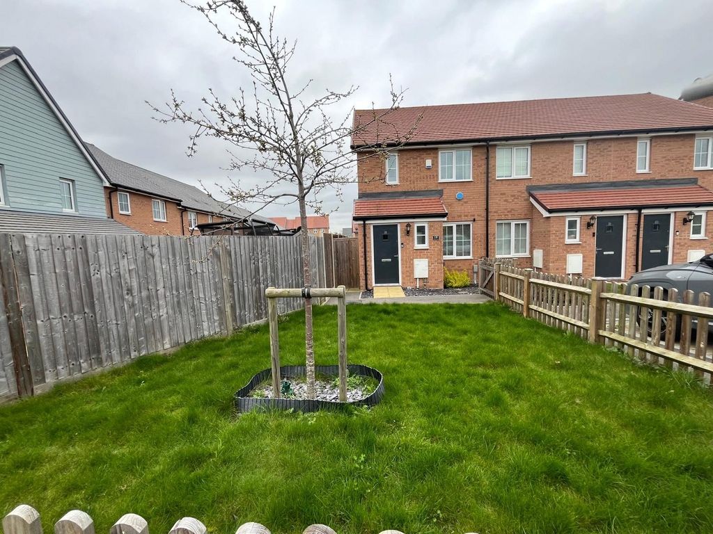 Property photo 1 of 10 Front