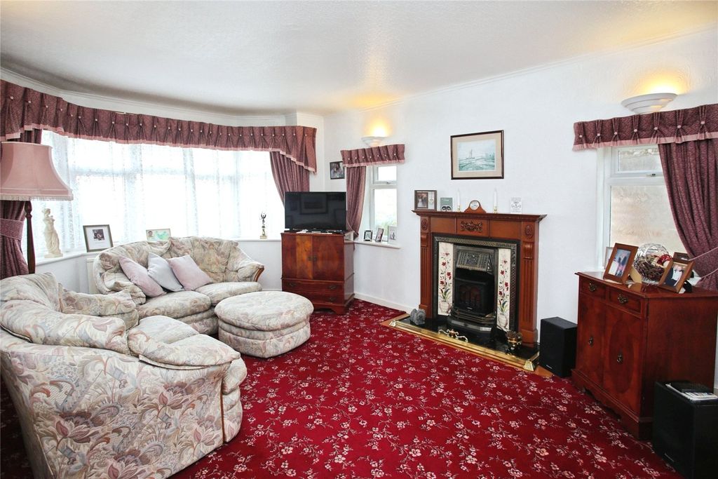 Property photo 2 of 24 Picture No. 20