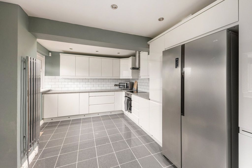 Property photo 3 of 14 Picture No. 18