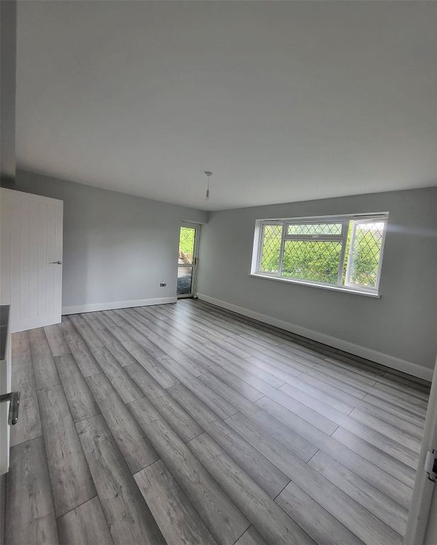 Property photo 2 of 7 Picture No. 03