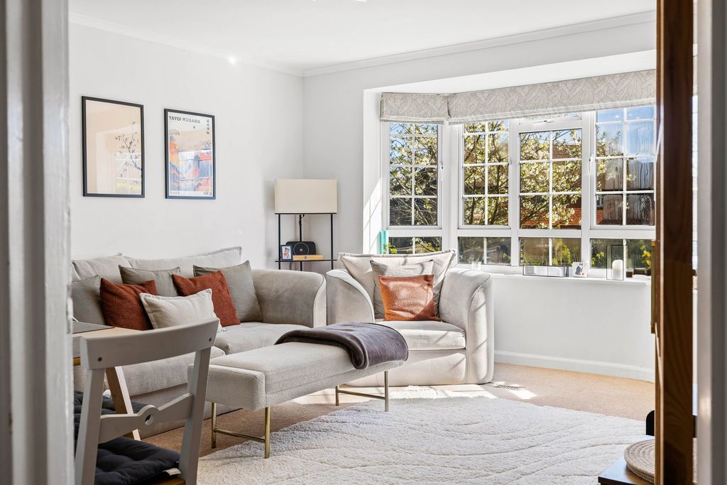 Additional image 5 of 2 bed maisonette for saleSaxbys Lane, Lingfield RH7